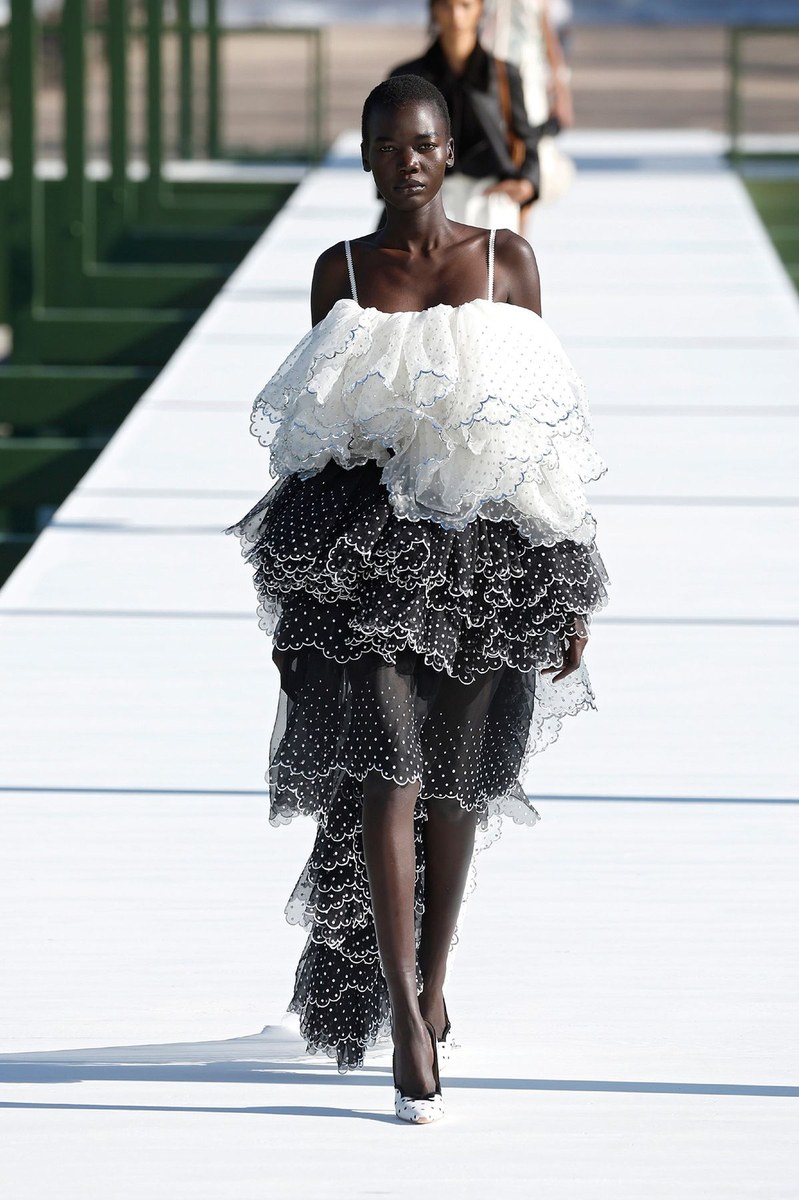 Look 23