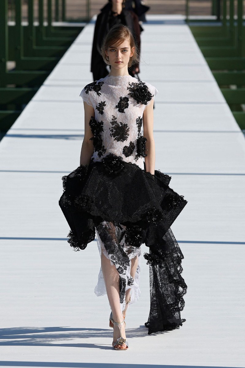 Look 30