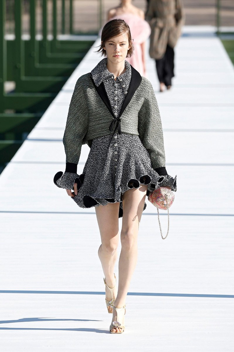 Look 44