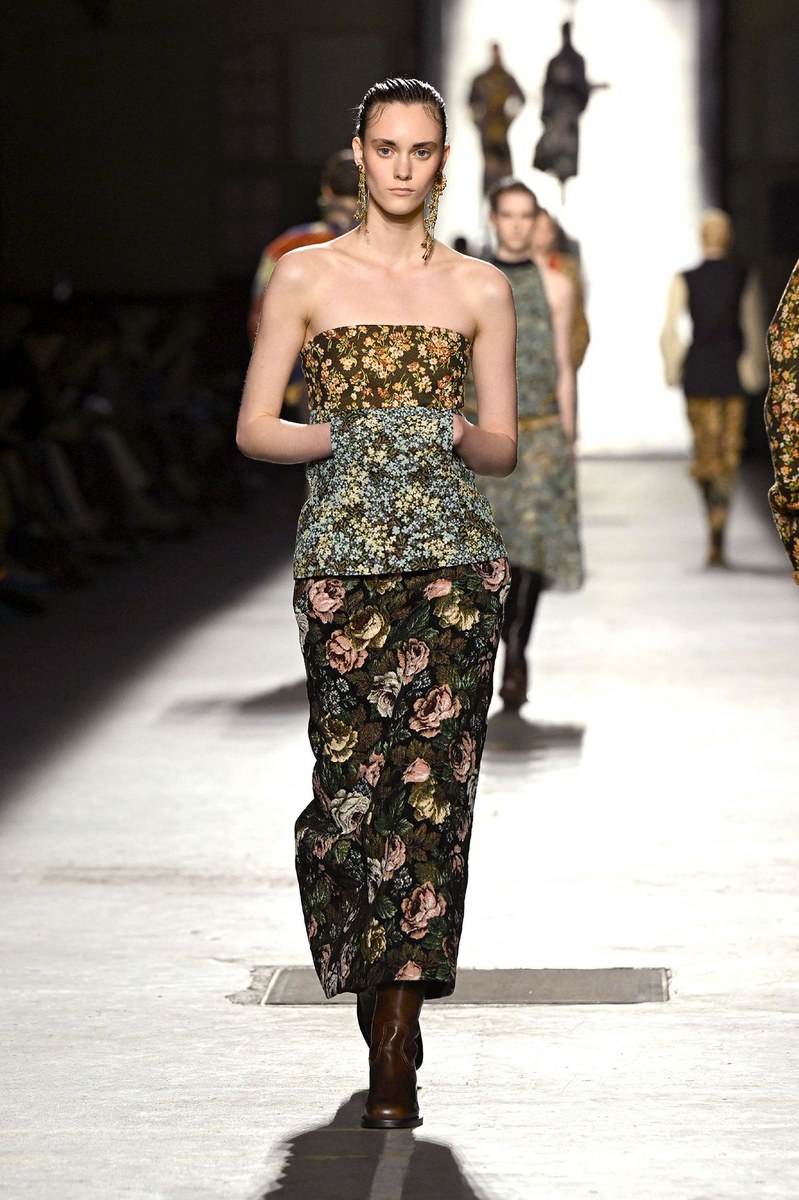 Look 23