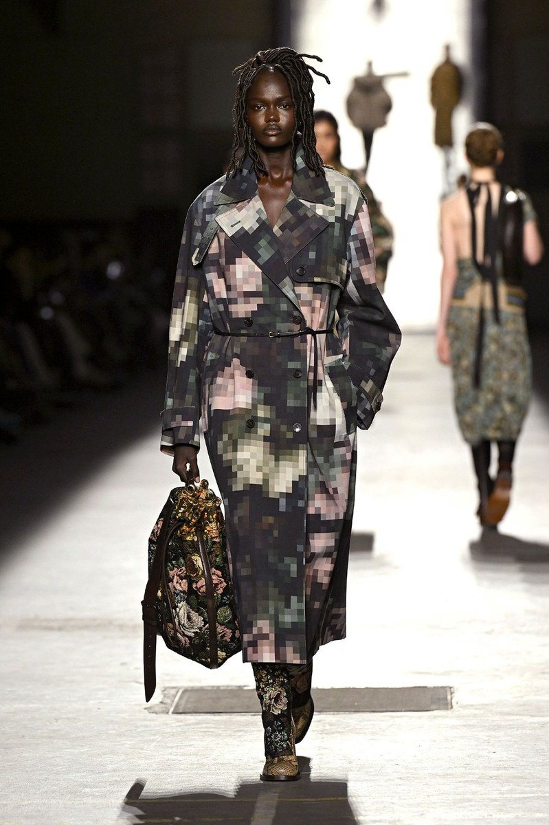 Look 26