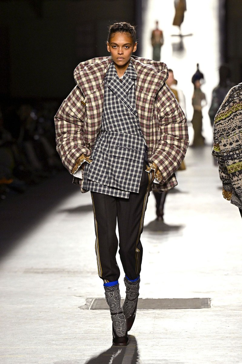 Look 29