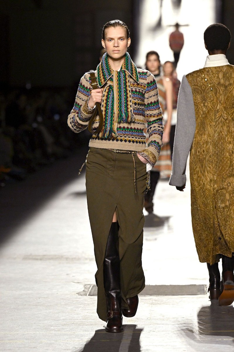 Look 33