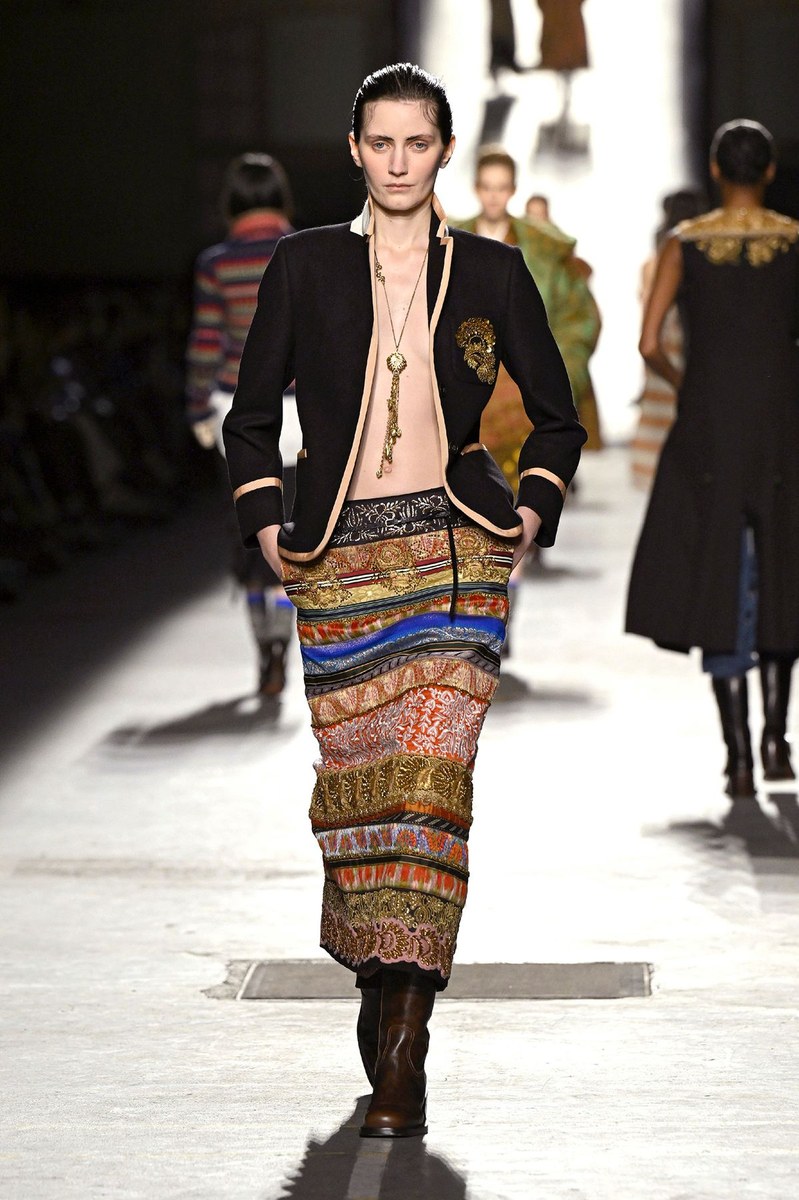 Look 38