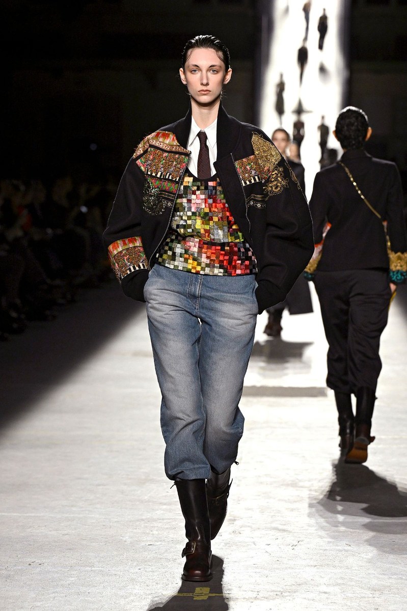 Look 53