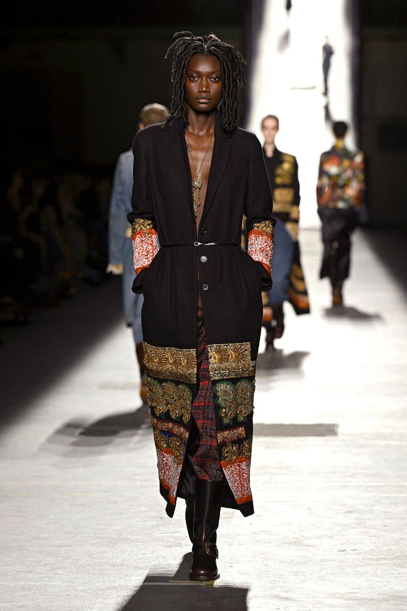Look 60