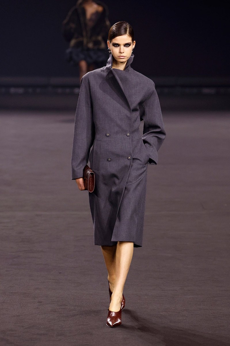 Look 24