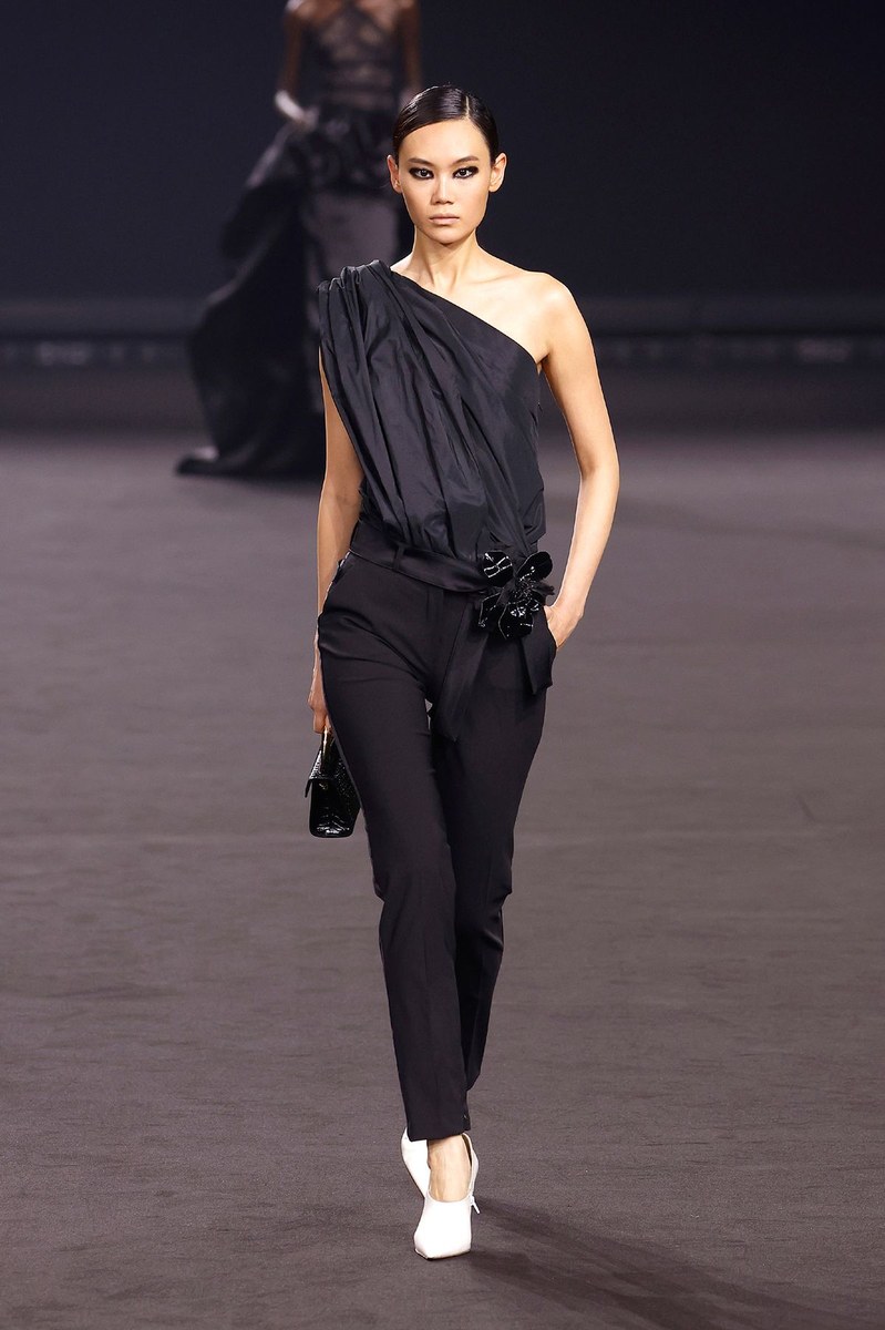 Look 28