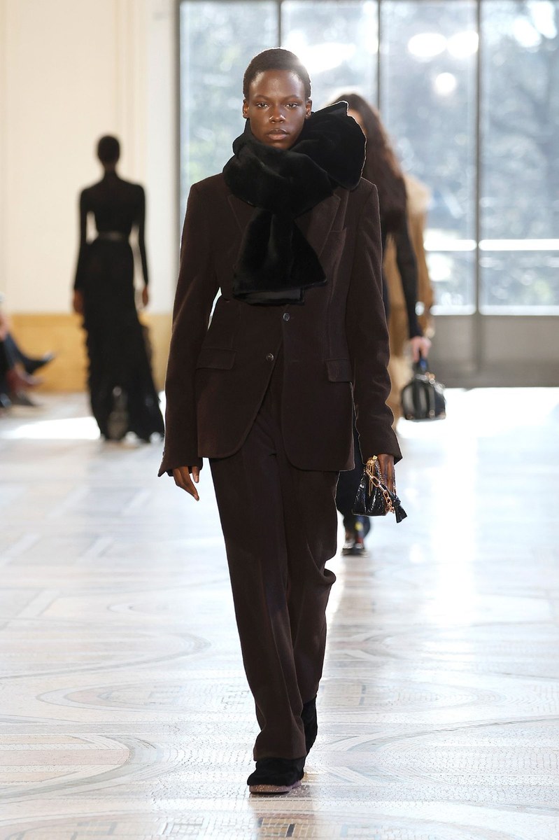 Look 8