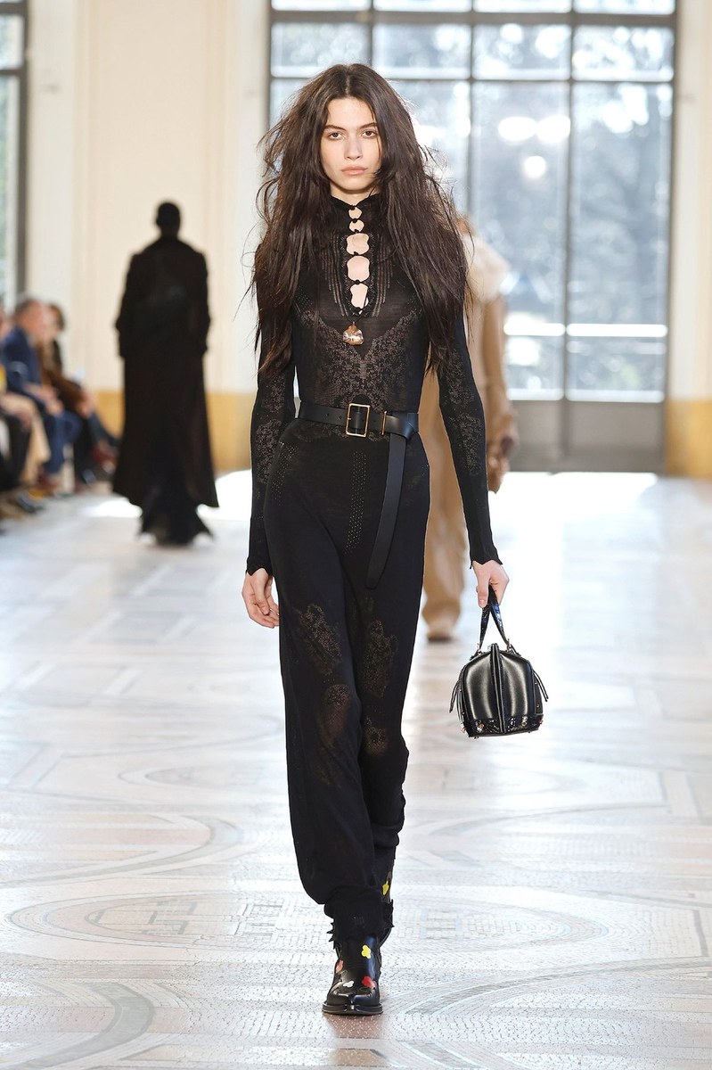 Look 9