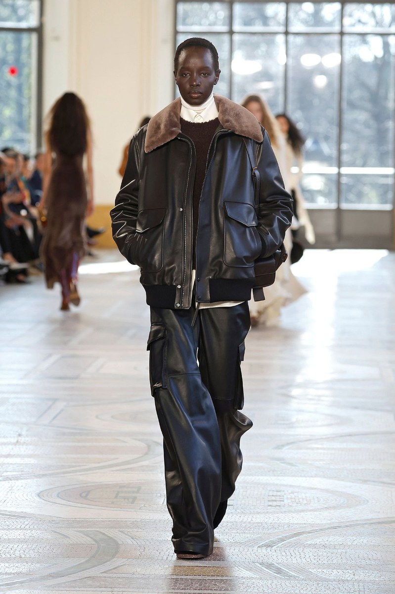 Look 19