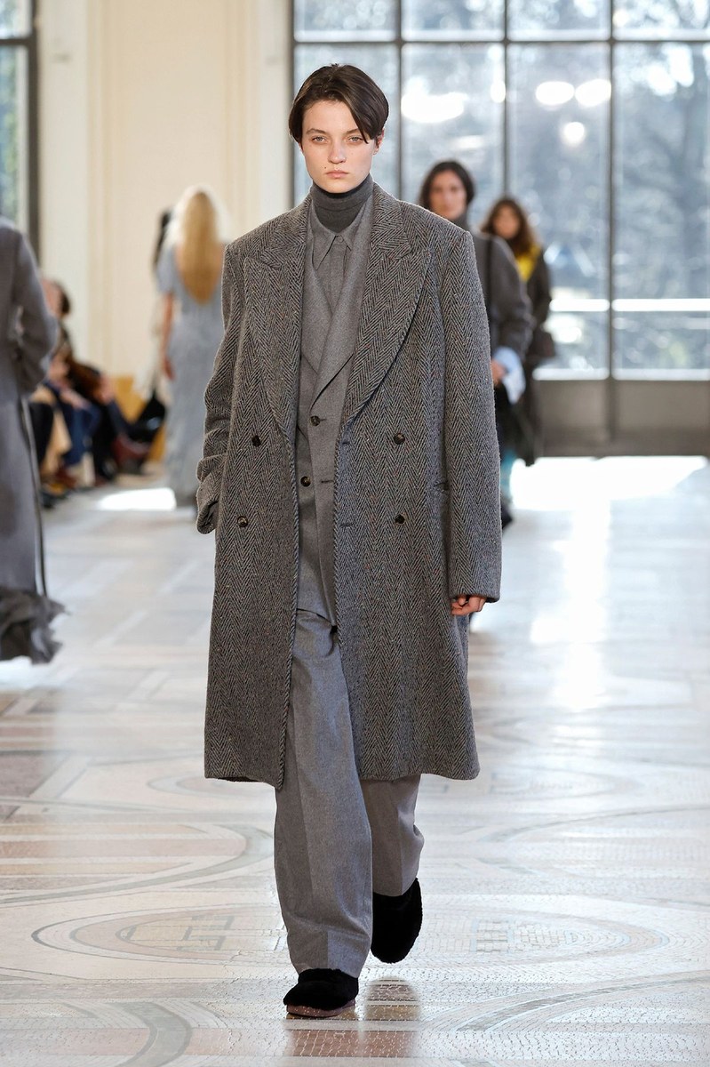 Look 25
