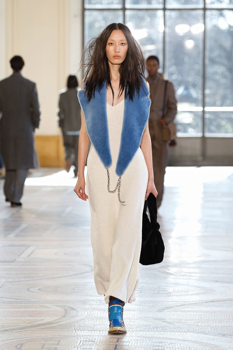 Look 28