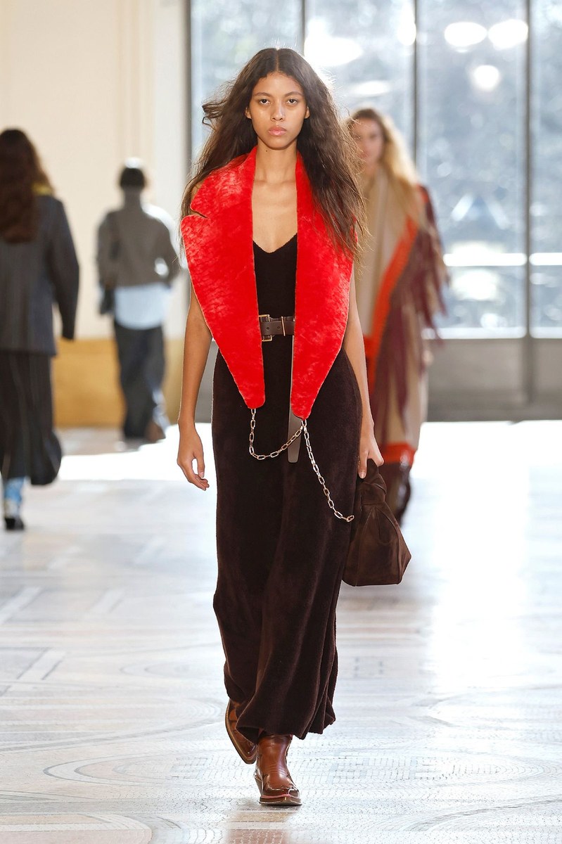 Look 30