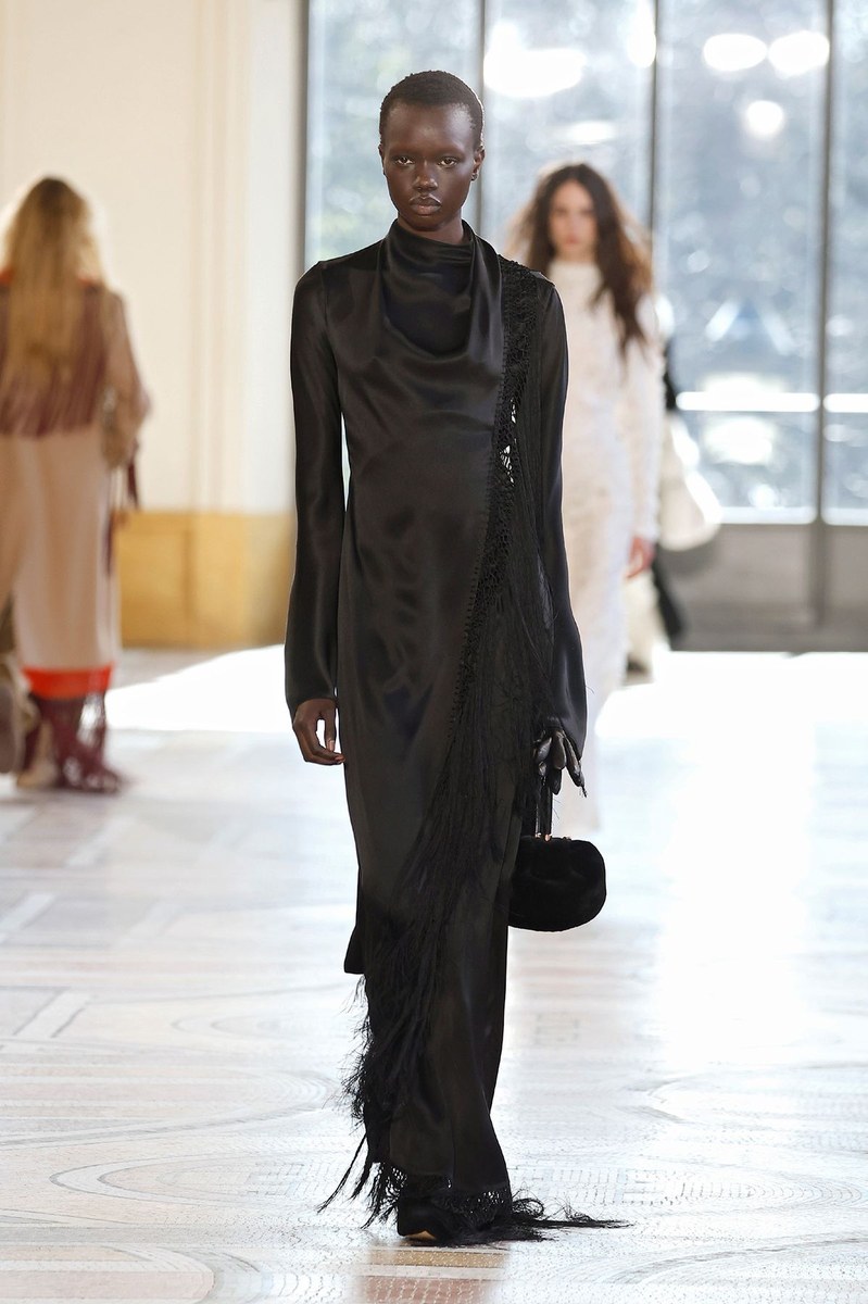 Look 34