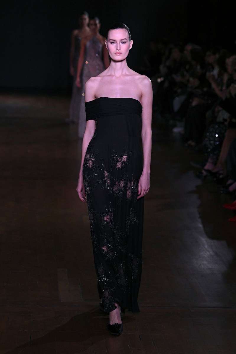 Look 7