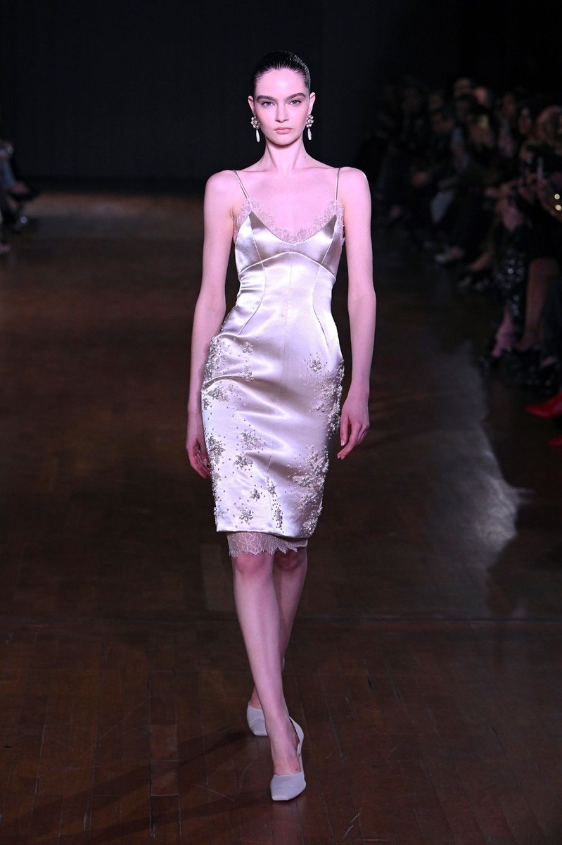 Look 11