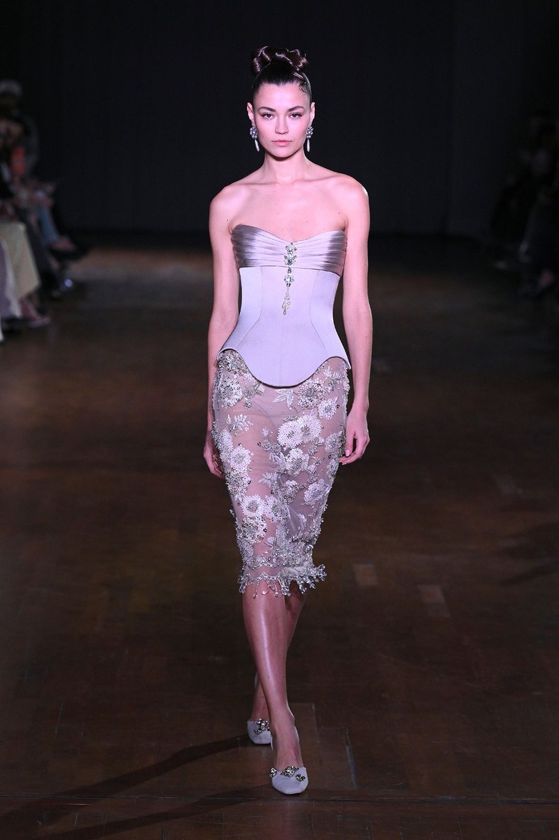 Look 12