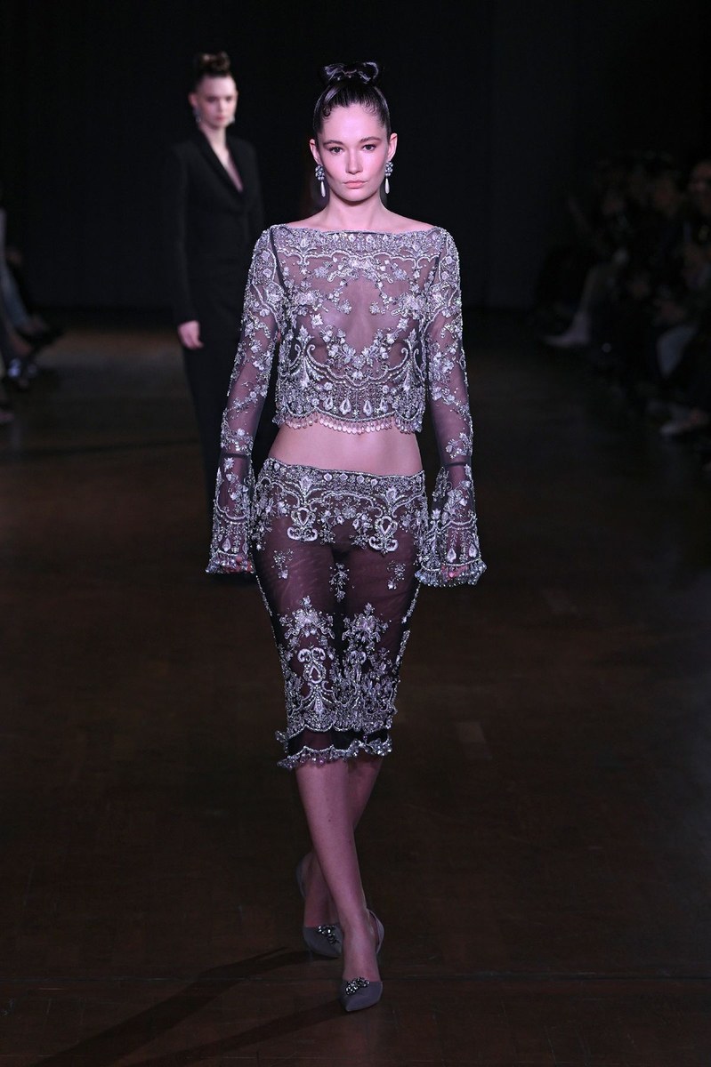 Look 19