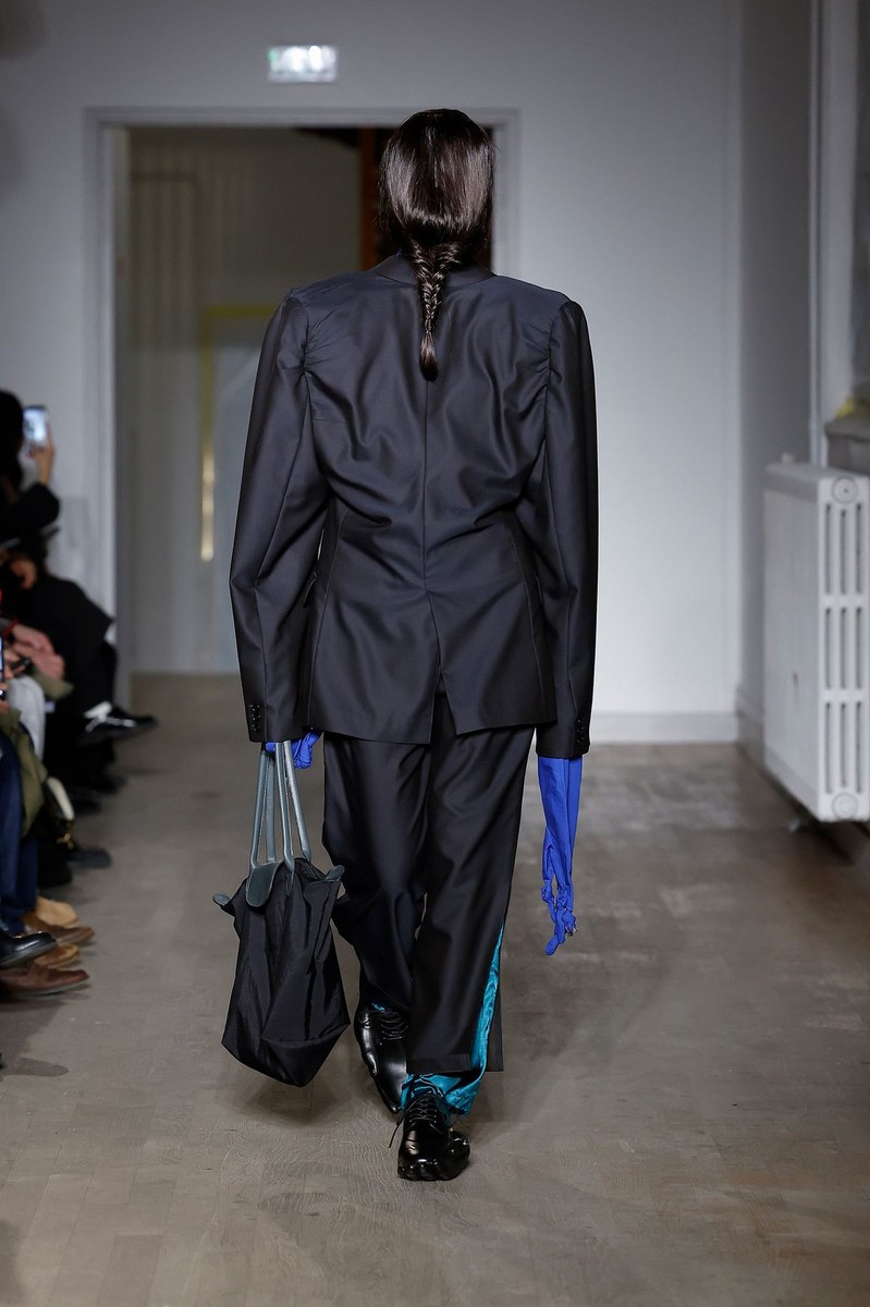 Look 2
