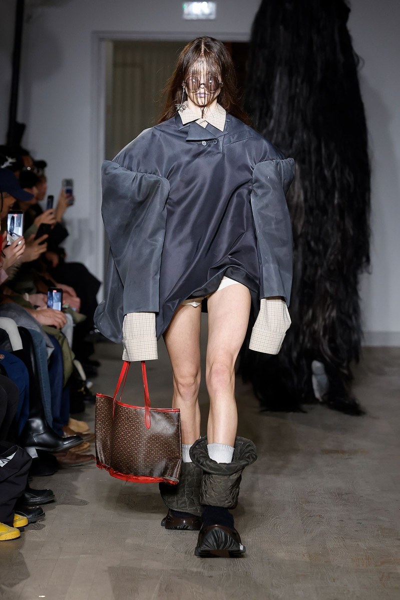 Look 11