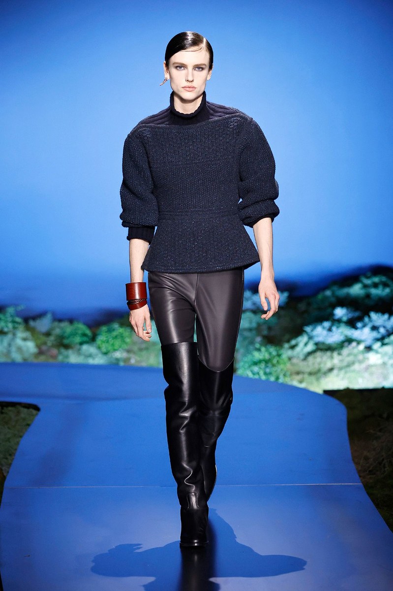 Look 8