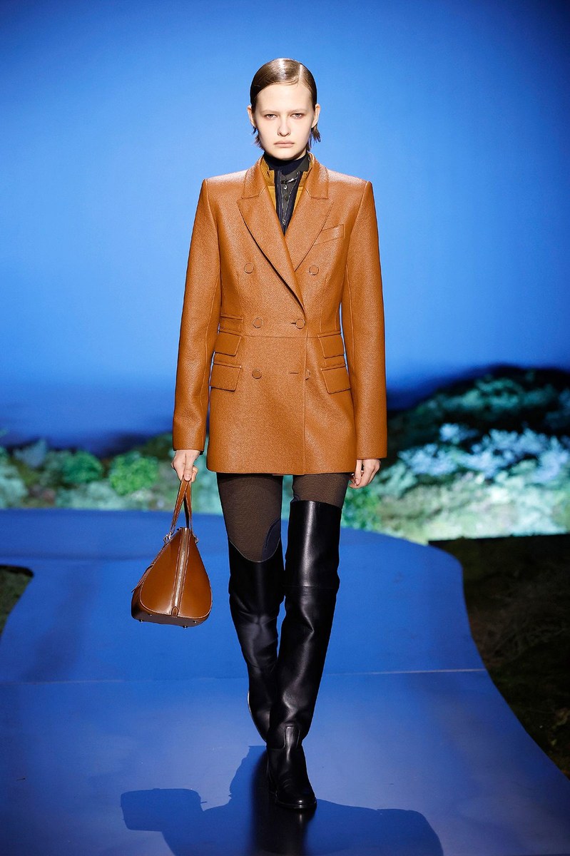 Look 9