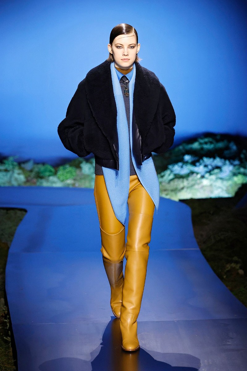 Look 13
