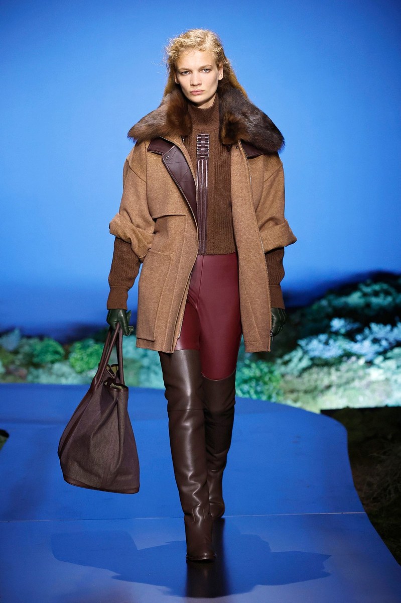 Look 28