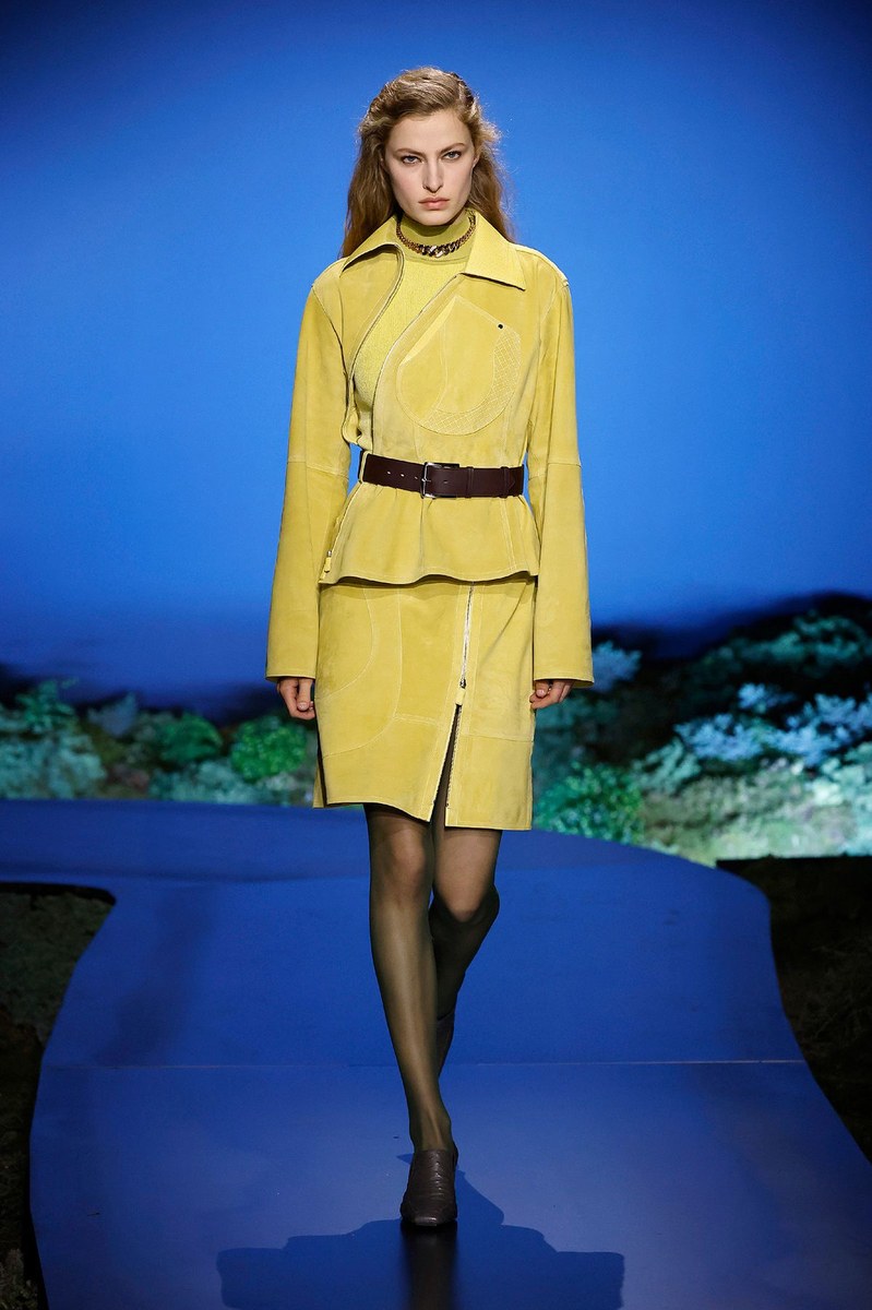 Look 44