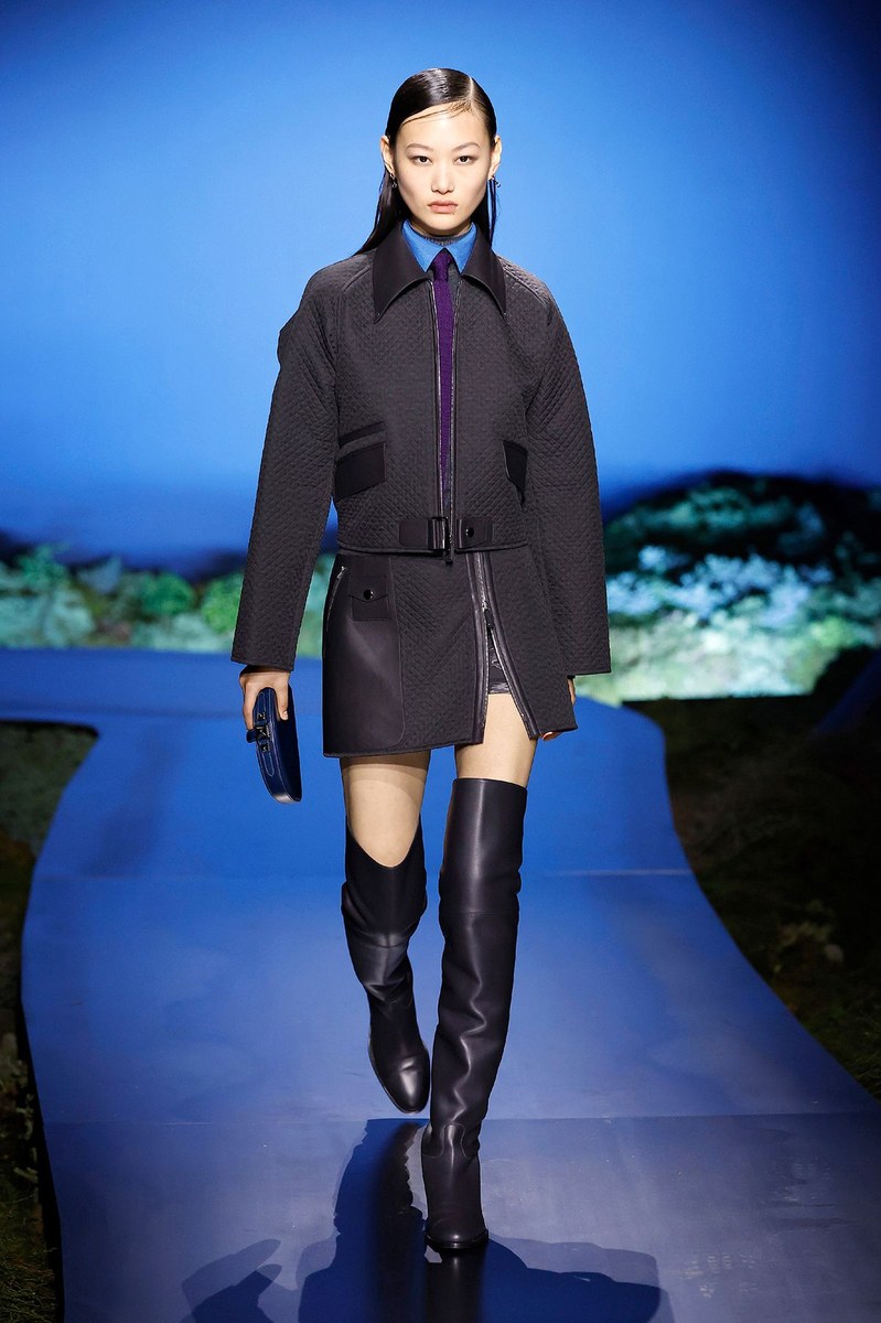 Look 49