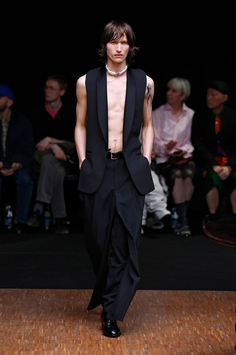 Look 7