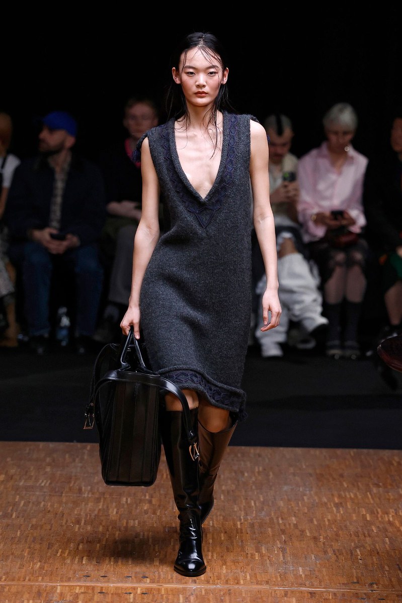 Look 14