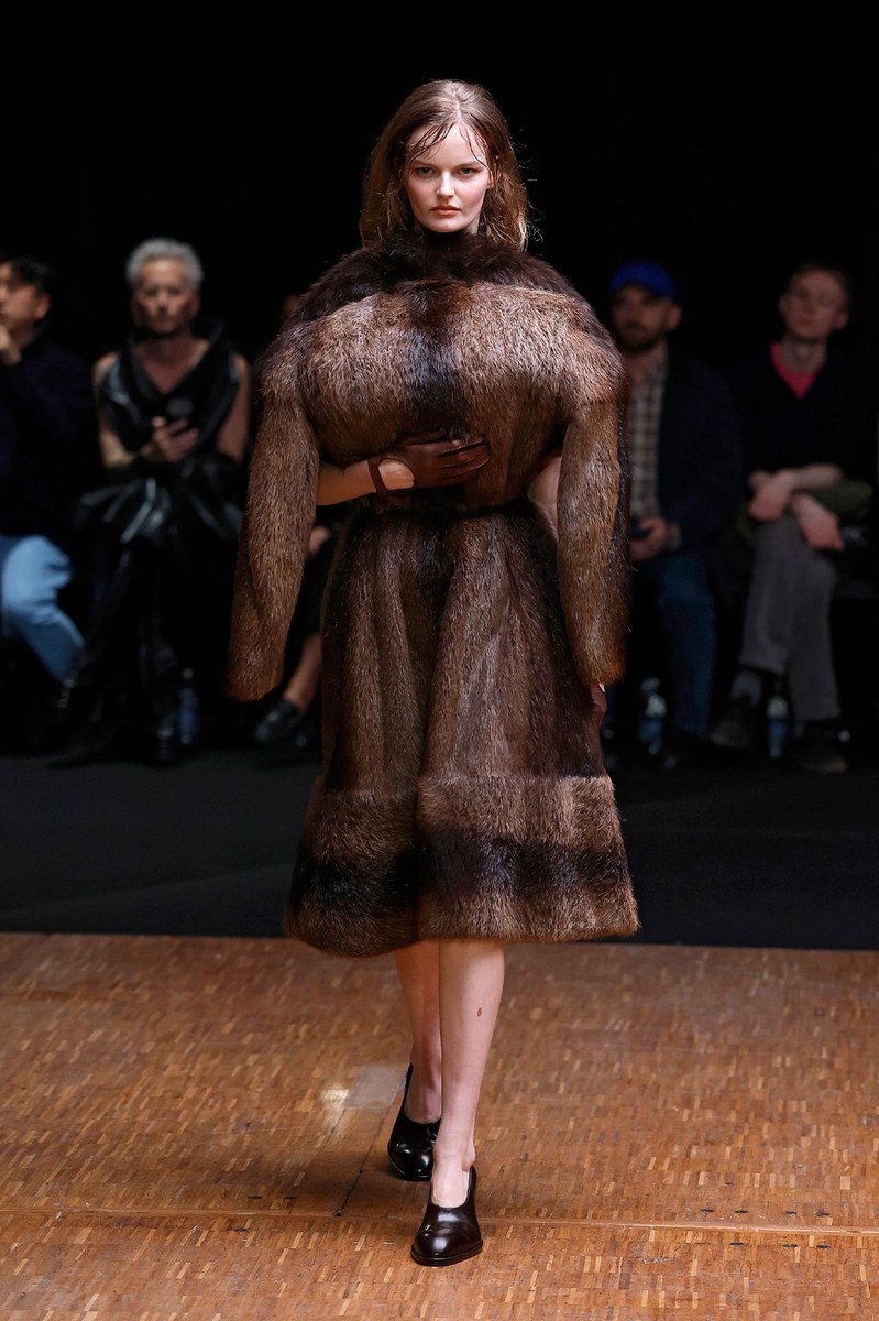 Look 29