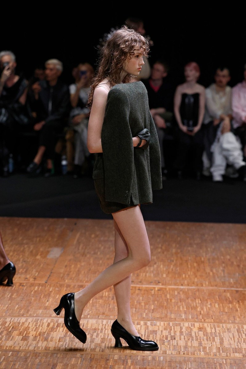 Look 30