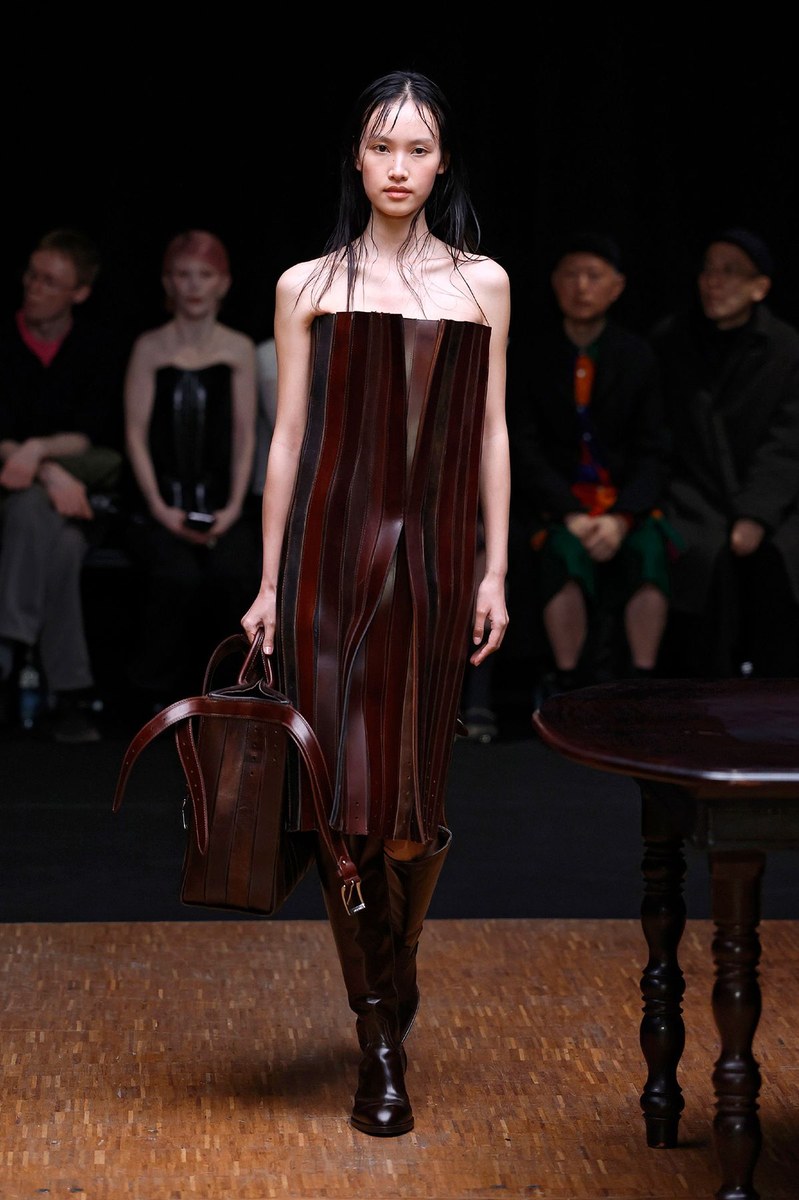 Look 32