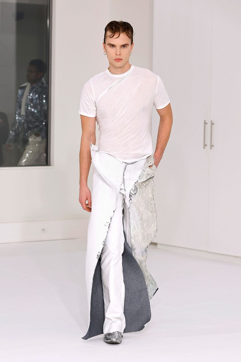 Look 3