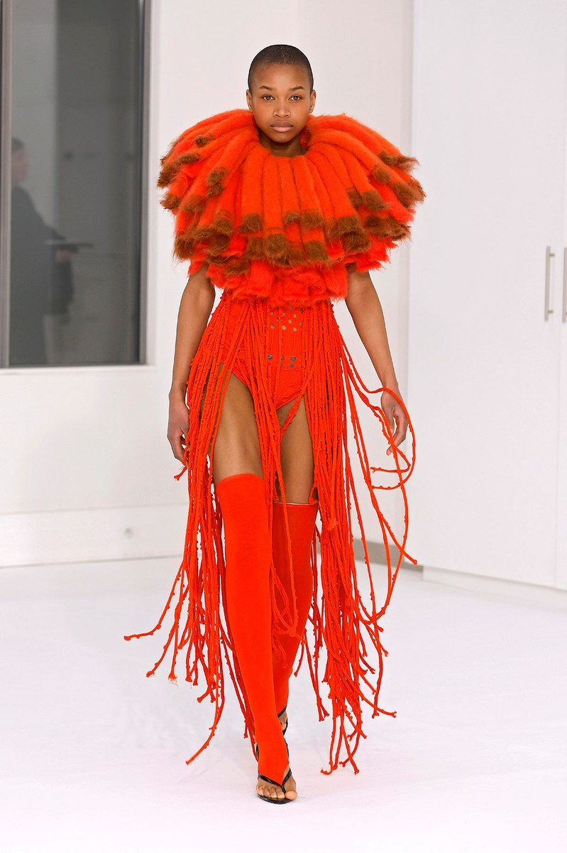 Look 19