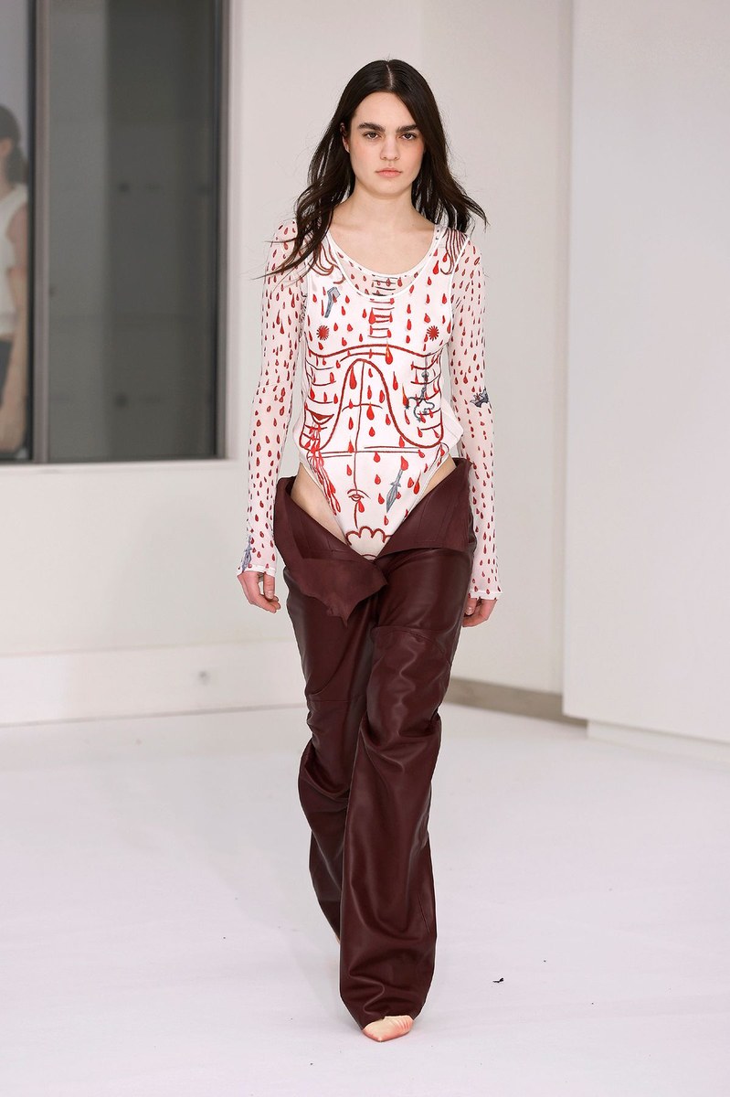 Look 48