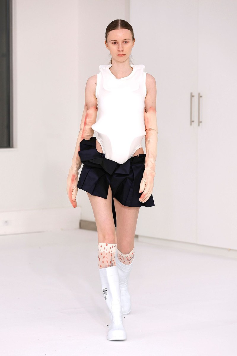 Look 50