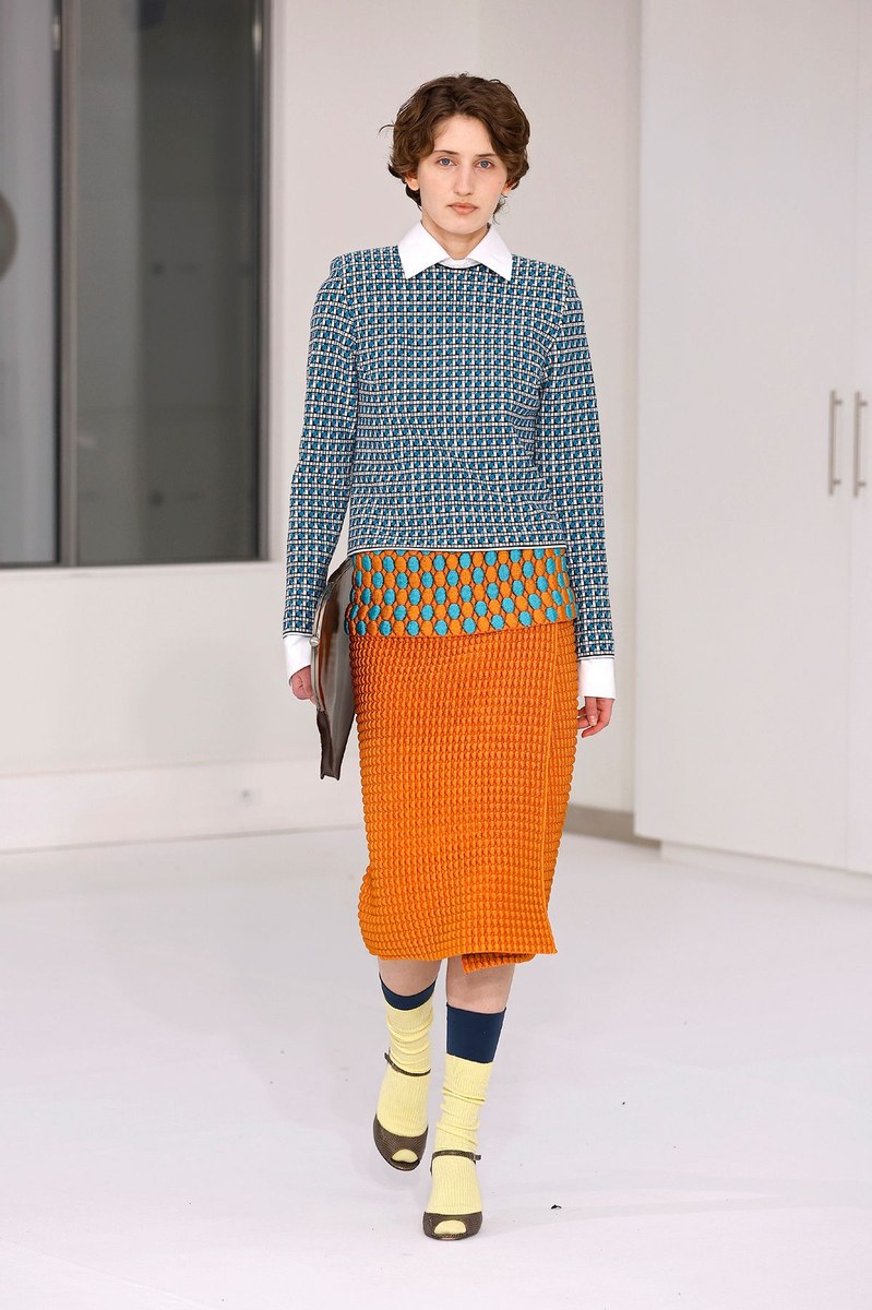 Look 70