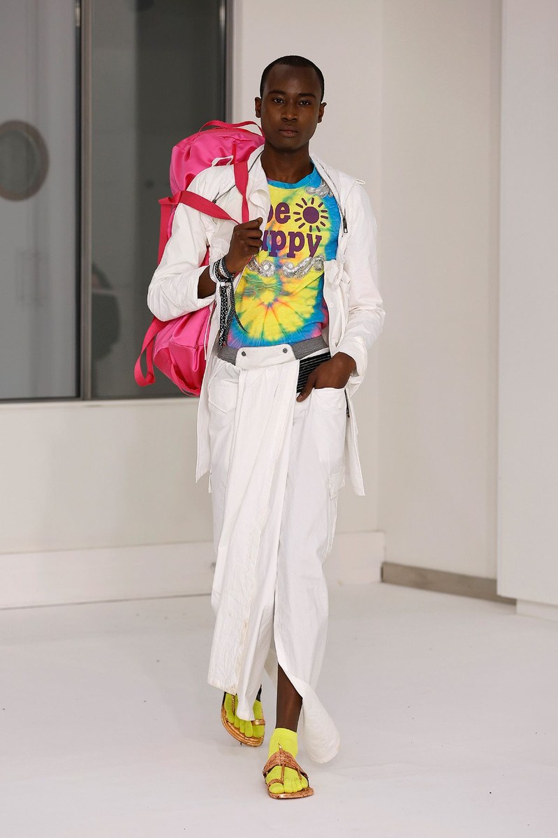 Look 100