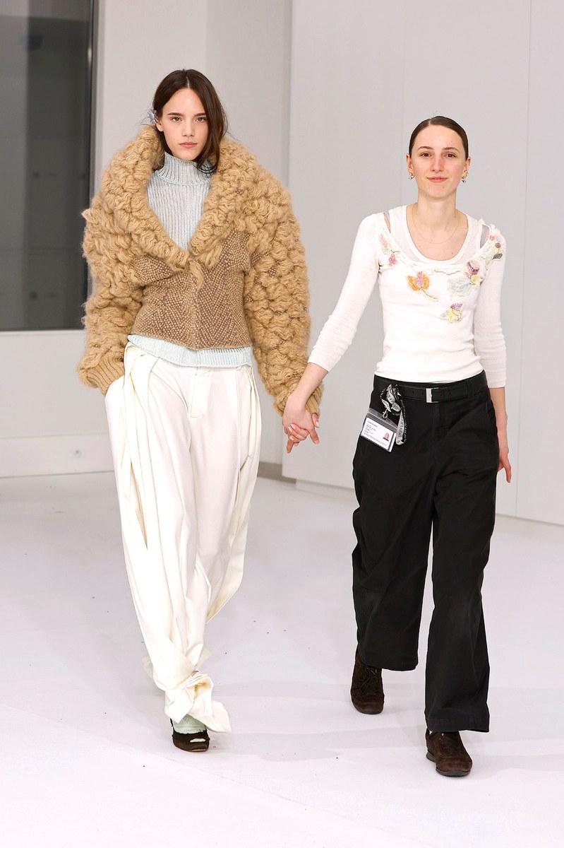 Look 150