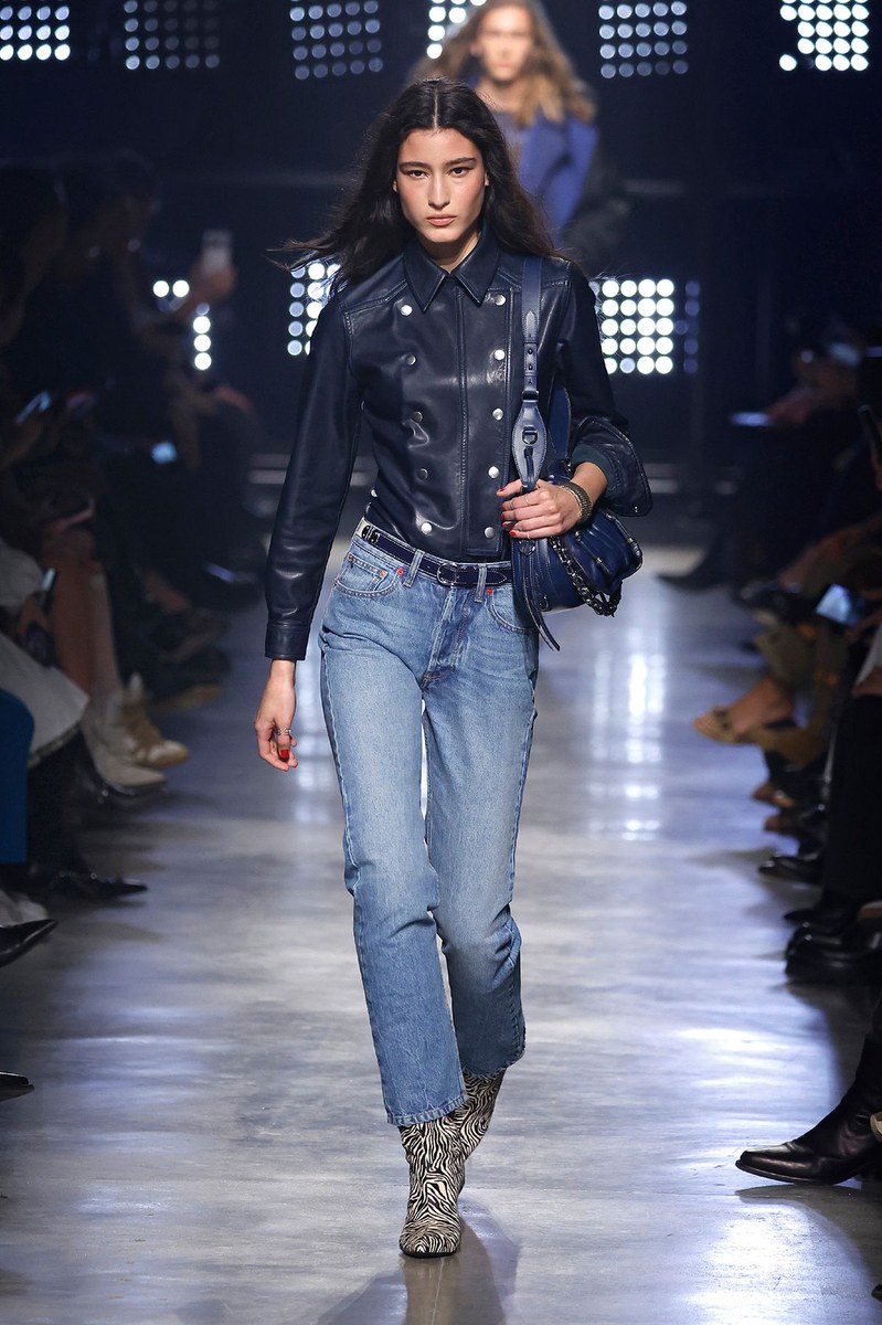 Look 19