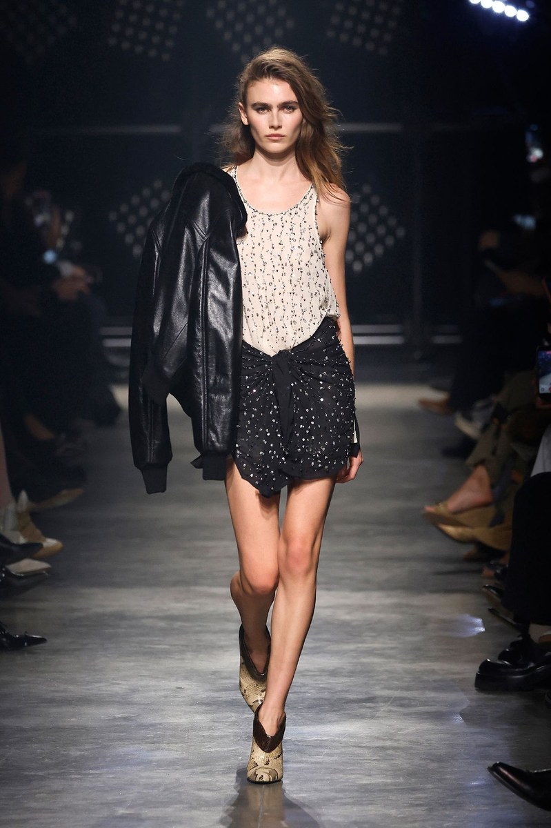 Look 60