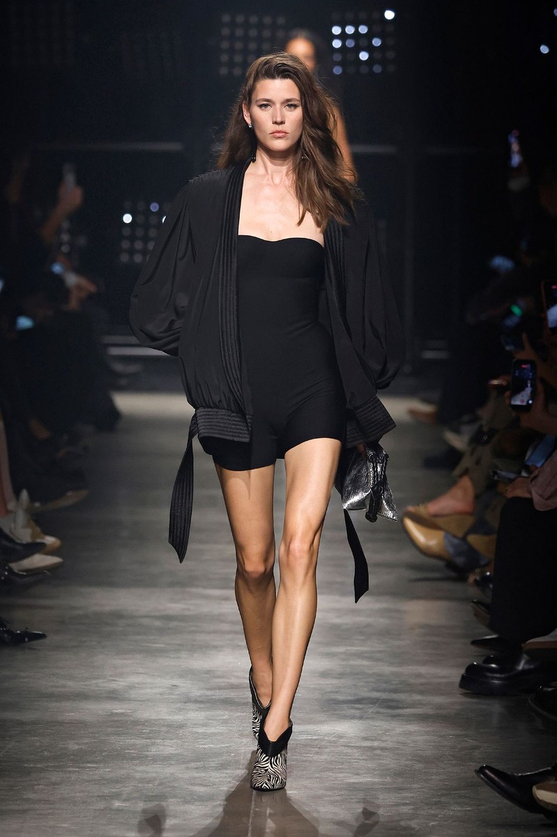 Look 64
