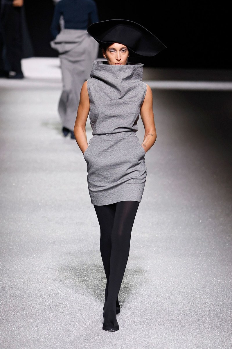 Look 6