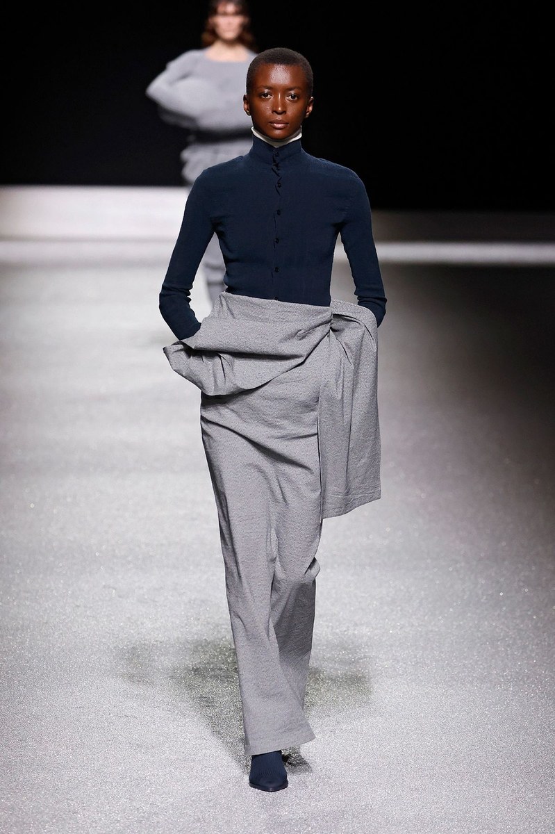 Look 7