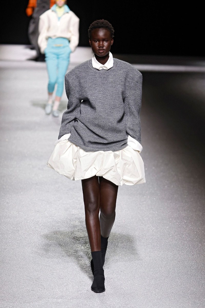 Look 15