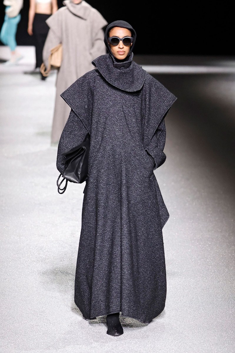 Look 19